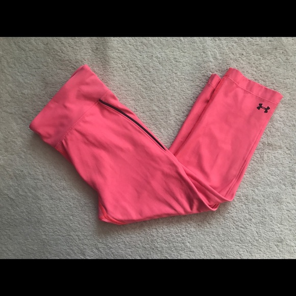Under Armour Pants - < Hot Pink Under Armour Capris >